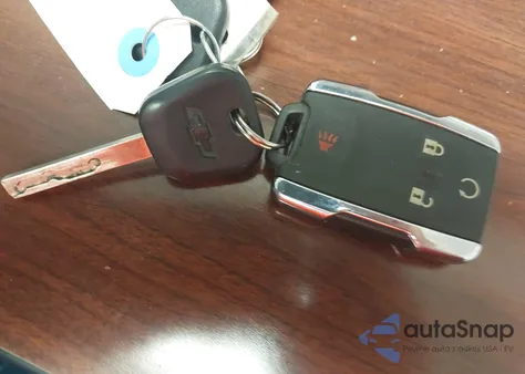 2017 Chevrolet Silverado 1500 1Lt из США, поврежденный, VIN 1GCVKREC9HZ371723